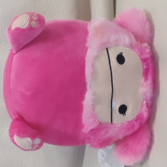 BNWT Squishmallows Caparinne the Bigfoot 8" - Picture 4 of 7